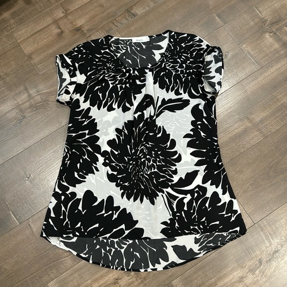 Women’s top - Picture 1 of 2